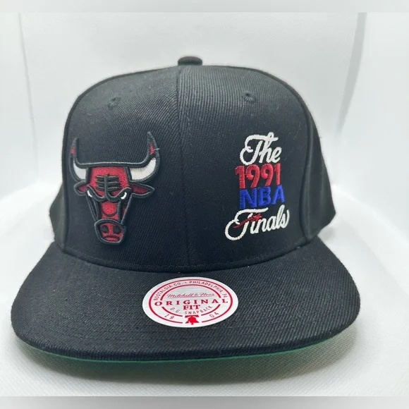 Chicago Bulls NBA 1991 Finals Mitchell & Ness Finals Snapback Black Cap / Hat - Picture 1 of 8